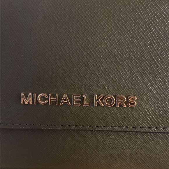 Michael Kors Olive Green Wallet with Gold Hardware - Picture 2 of 7